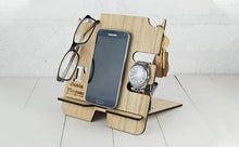 Load image into Gallery viewer, Wooden Docking Station